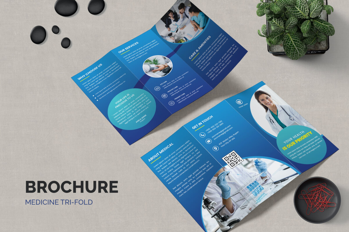 蓝色医疗行业公司宣传三折页设计模板